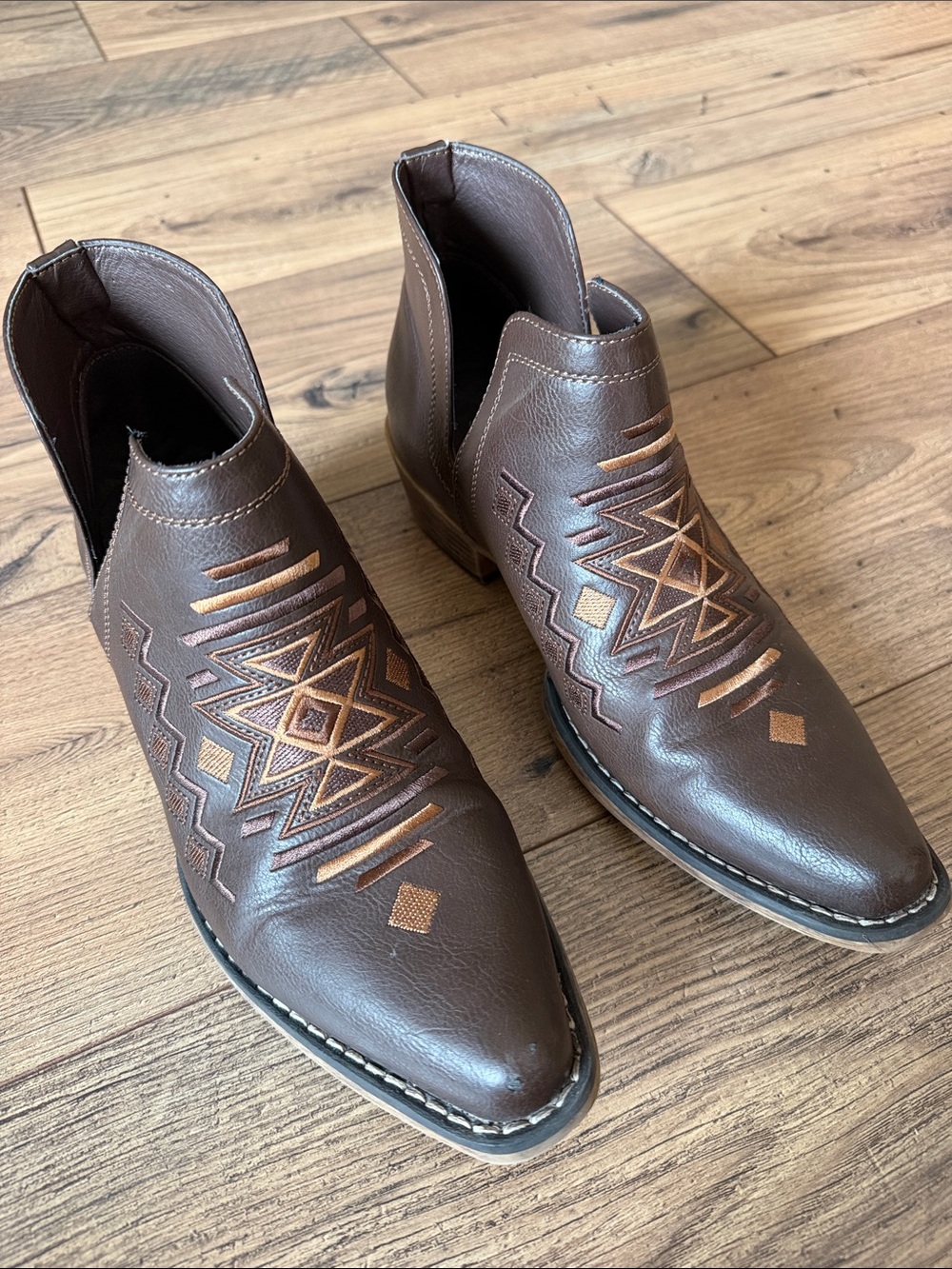 Roper Women’s Western Ankle Boots — Brown Leather — Size 9 — Excellent Condition
